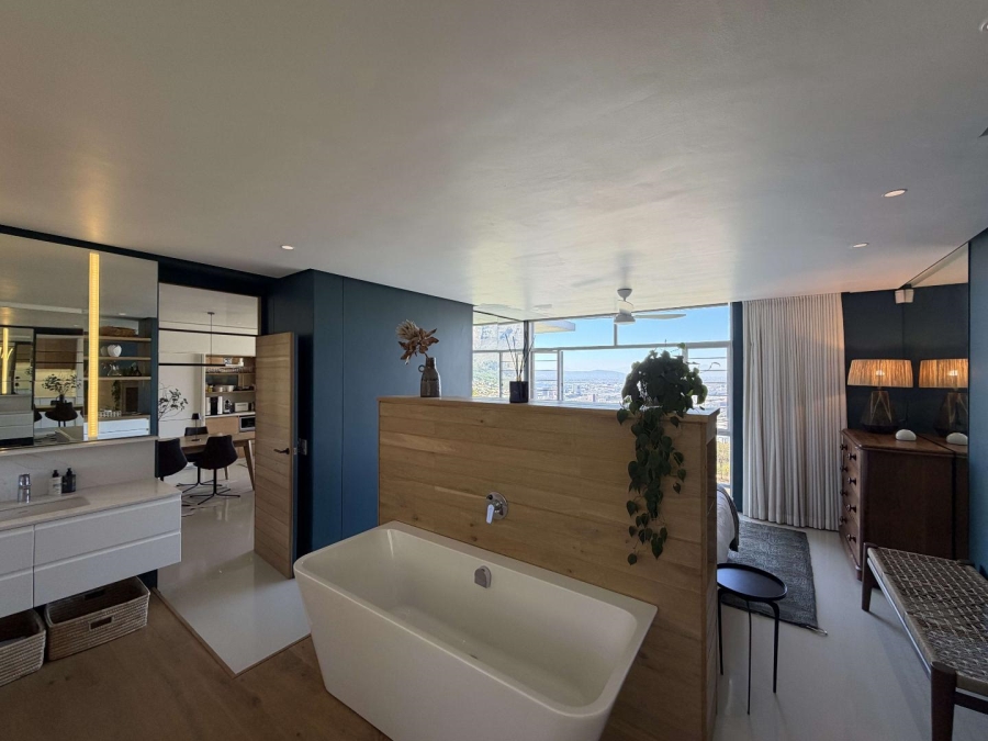 To Let 1 Bedroom Property for Rent in Tamboerskloof Western Cape